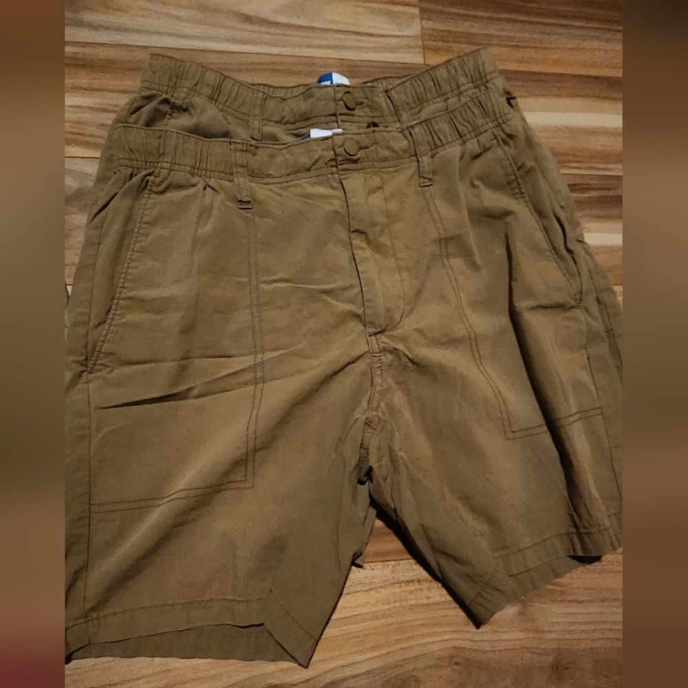 Men Old.Navy Shorts - Picture 3 of 3
